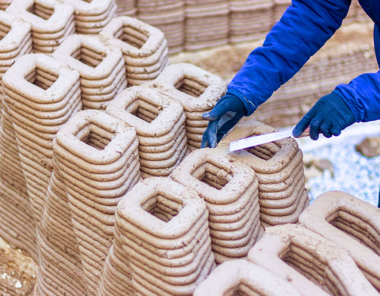 Spain’s first architectural structure constructed of earth and 3D printers